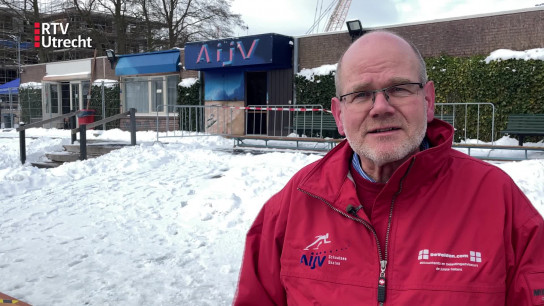 Niet Schaatsen Maar Zwemmen En Toch Een Vaarverbod Op Deel Oudegracht Rtv Utrecht